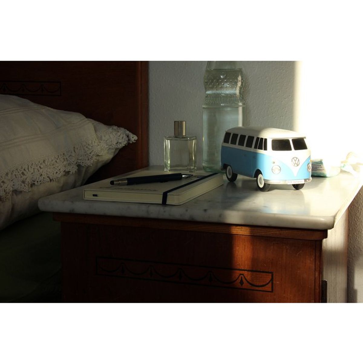 Volkswagen VW T1 Bus Bluetooth Speaker in Gift Box - Blue